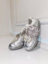 bloomfloursneakers