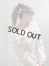 咲いたのはシンディーズオフショルニット